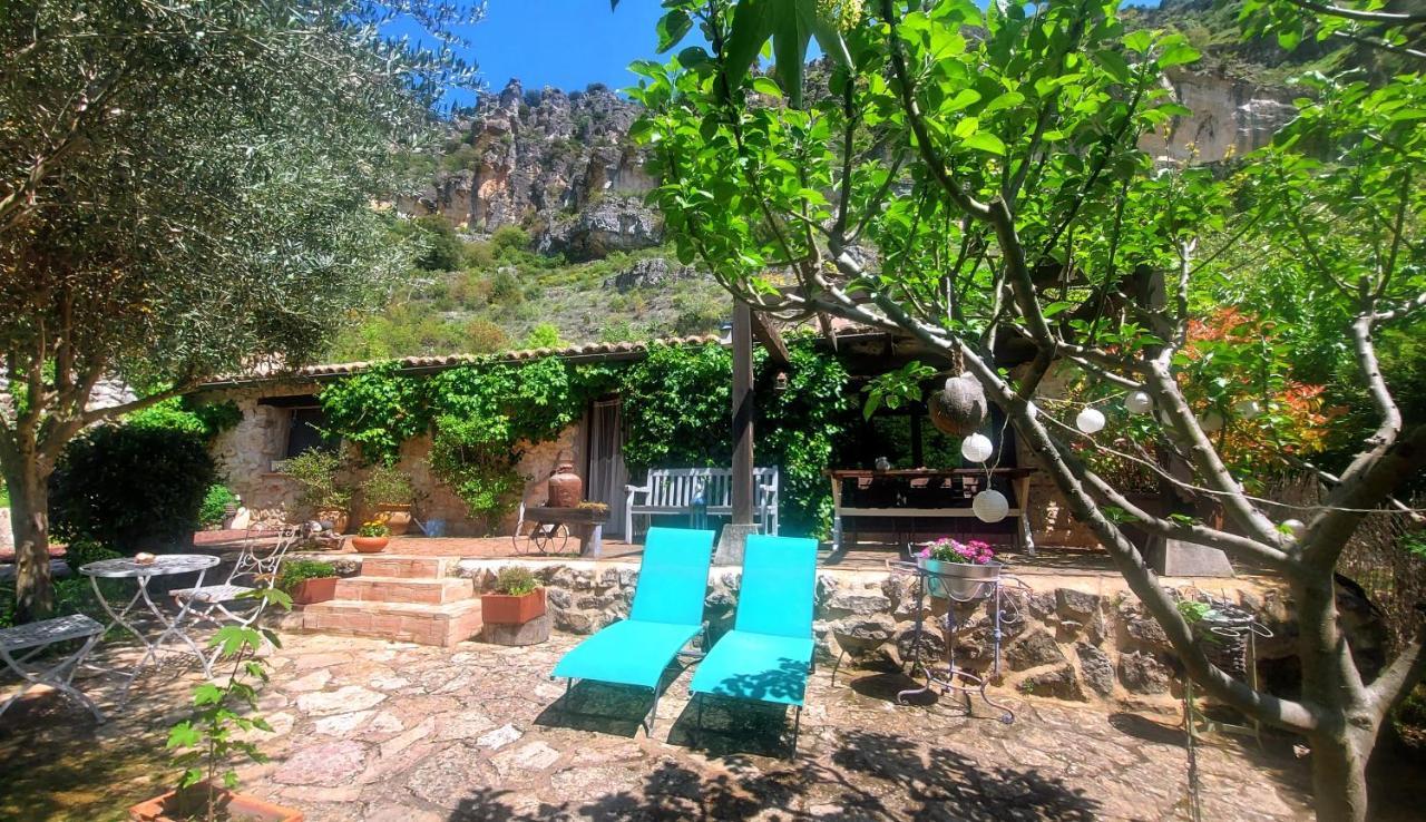 Casa Corazon De Piedra En El Rio Dulce Guest House Aragosa Екстериор снимка